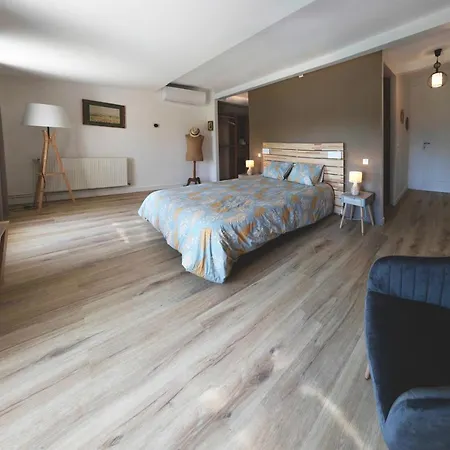 ベッド・アンド・ブレックファスト D'hote Maeva Balanzac