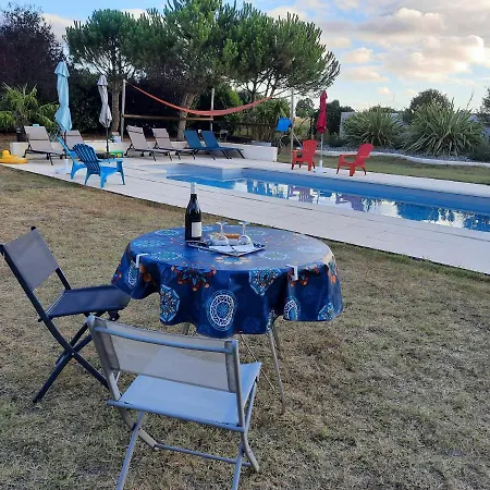 D'hote Maeva ベッド・アンド・ブレックファスト 3*